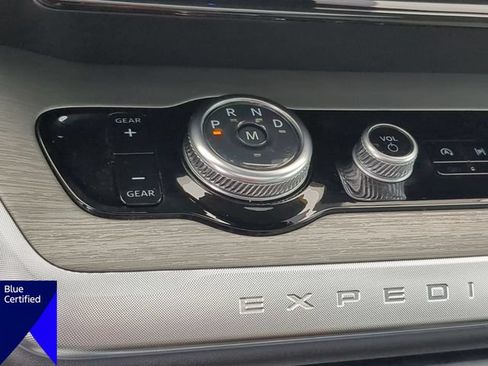 Certified 2025 Ford Expedition Platinum AWD/4WD image 26