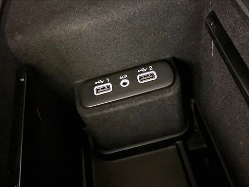 Used 2022 Chrysler 300 Touring L image 31