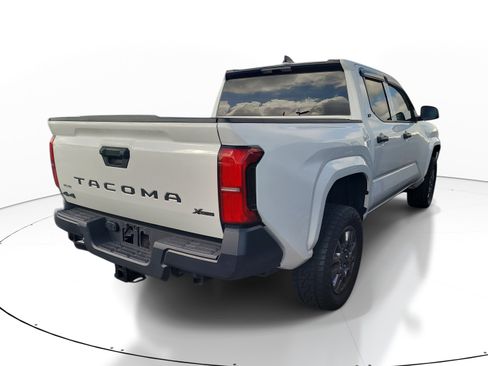 Used 2025 Toyota Tacoma SR AWD/4WD image 7