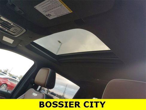 Certified 2022 GMC Sierra 1500 Denali Ultimate image 15