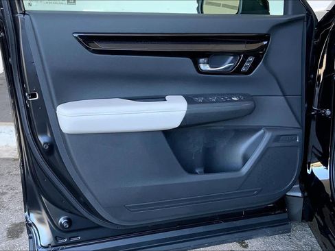 Used 2025 Honda CR-V EX-L image 37