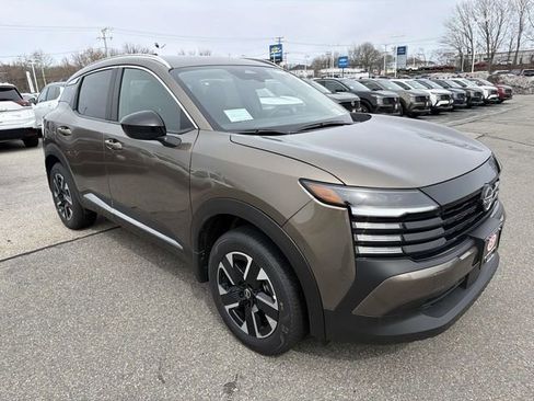 New 2026 Nissan Kicks SV w/ Cold Weather Package AWD/4WD image 3