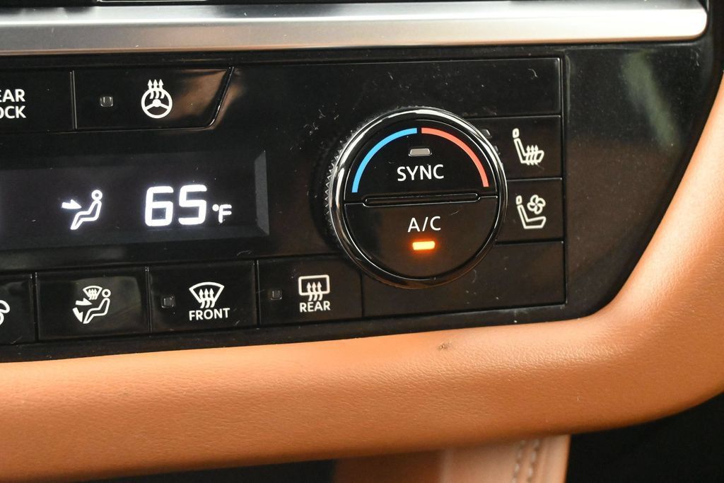 Used 2023 Nissan Pathfinder Platinum AWD/4WD image 15