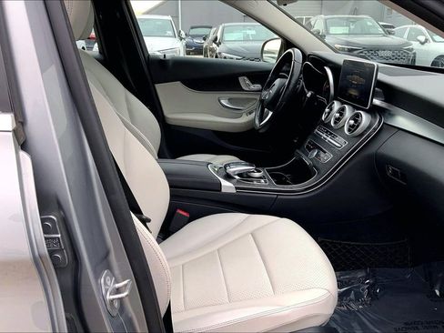 Used 2016 Mercedes-Benz C 300 Sedan image 9