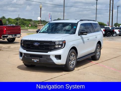 New 2026 Ford Expedition Active RWD image 3