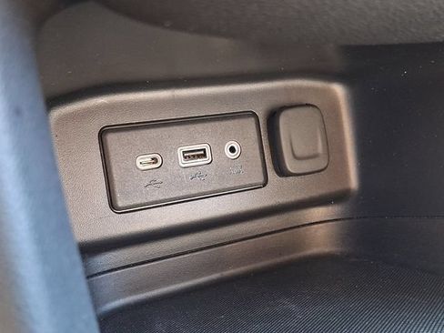 Used 2020 Chevrolet Equinox LT AWD/4WD image 22
