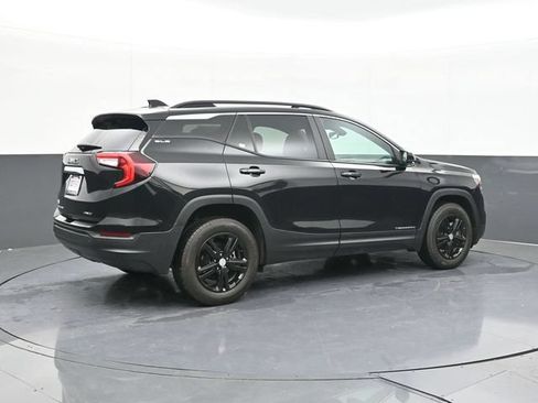Used 2022 GMC Terrain SLE w/ Driver Convenience Package AWD/4WD image 16