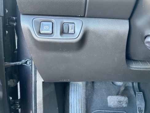 Certified 2019 GMC Acadia Denali image 18