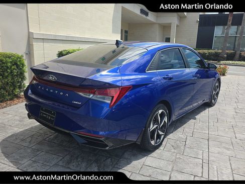 Used 2023 Hyundai Elantra Limited FWD image 3