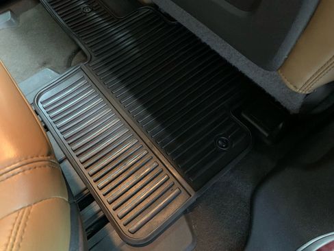 Used 2016 Buick Enclave Premium w/ Experience Buick Package image 34