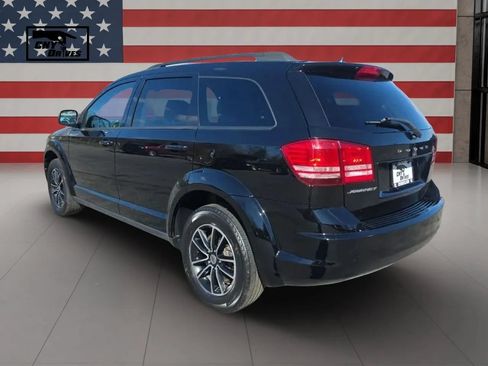 Used 2018 Dodge Journey SE w/ Connectivity Group FWD image 7