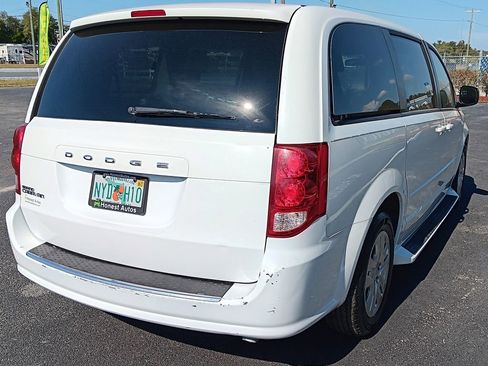 Used 2017 Dodge Grand Caravan SE w/ Power Window Group image 4