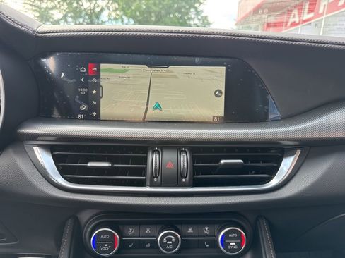New 2025 Alfa Romeo Stelvio Sprint AWD/4WD image 15