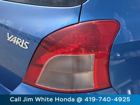Used 2007 Toyota Yaris 2-Door Hatchback FWD image 13