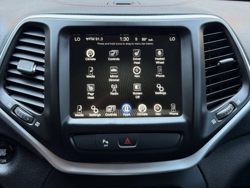 Used 2017 Jeep Cherokee Trailhawk w/ Comfort & Convenience Group image 36