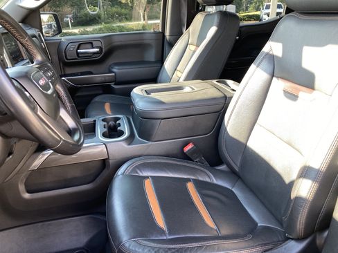 Used 2021 GMC Sierra 1500 AT4 AWD/4WD image 3