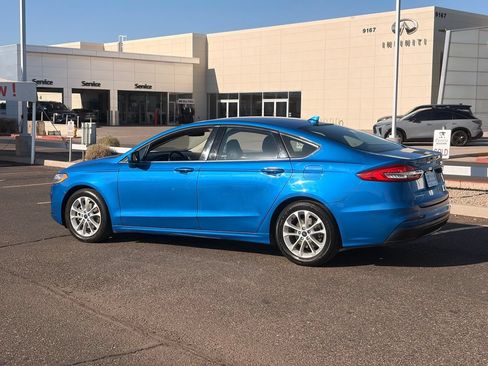 Used 2020 Ford Fusion SE FWD image 4