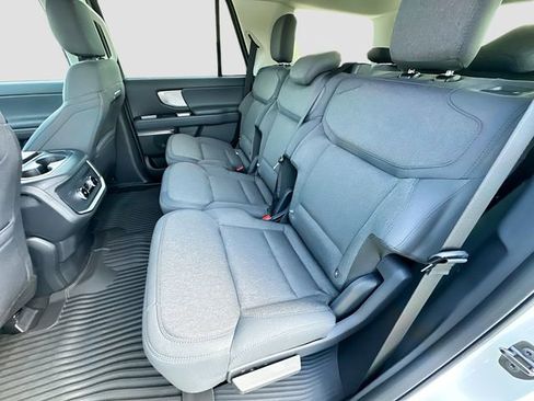 New 2026 Ford Expedition Active RWD image 17