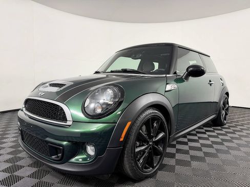 Used 2013 MINI Cooper S FWD image 2