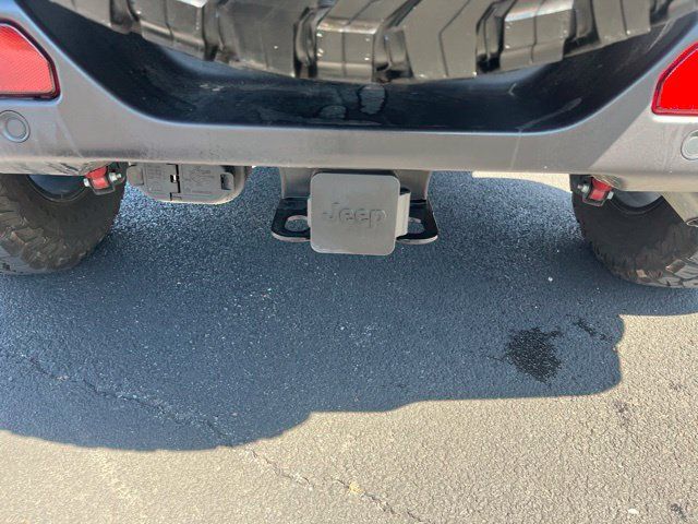 Used 2025 Jeep Wrangler Unlimited Rubicon w/ Safety Group AWD/4WD image 6