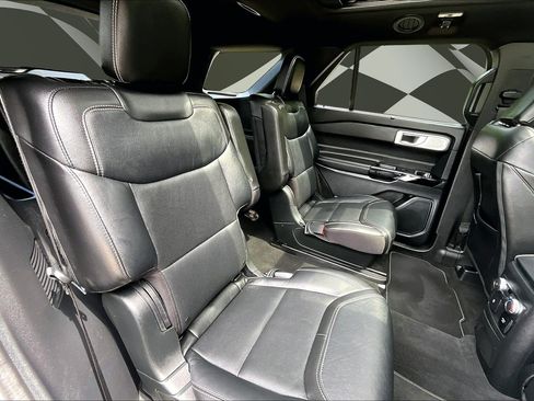 Used 2022 Ford Explorer ST w/ Equipment Group 401A AWD/4WD image 27