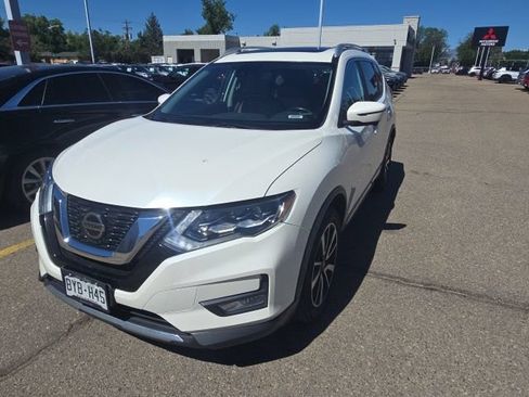 Used 2018 Nissan Rogue SL w/ Premium Package AWD/4WD image 2