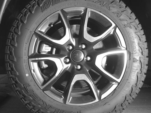 Used 2025 Jeep Compass Trailhawk AWD/4WD image 12