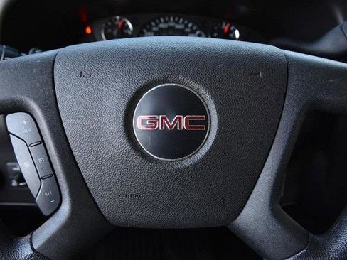 Used 2024 GMC Savana 2500 w/ Driver Convenience Package image 16