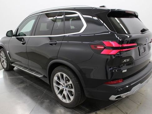 Used 2025 BMW X5 xDrive40i w/ Climate Comfort Package image 43