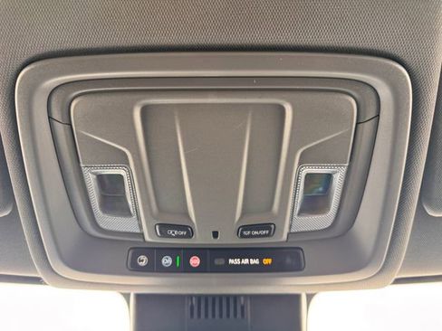 Used 2025 Chevrolet Silverado 2500 LT w/ Safety Package image 30