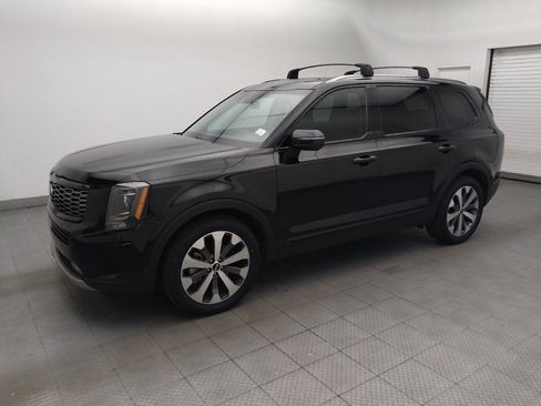 Used 2020 Kia Telluride S w/ S 8 Passenger Seating Package FWD image 2