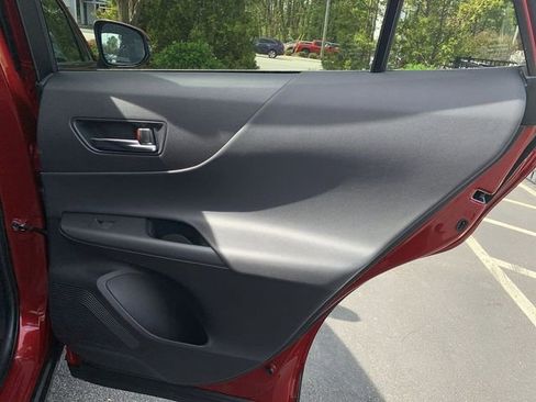 Used 2023 Toyota Venza LE image 11