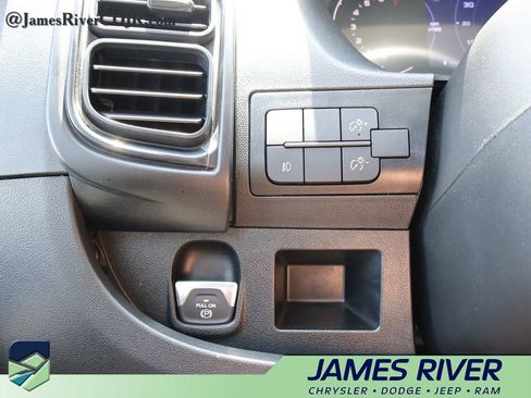 Used 2025 RAM ProMaster 2500 w/ U-Haul Equipment Group FWD image 24
