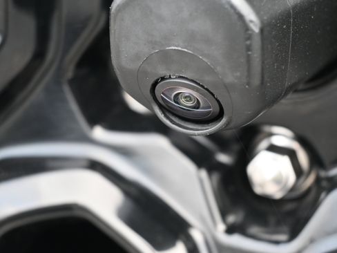 New 2025 Ford Bronco Badlands image 5