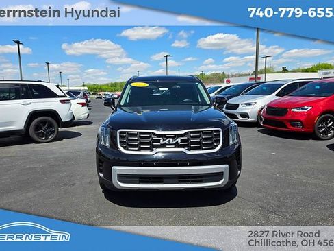 Used 2025 Kia Telluride S AWD/4WD image 2