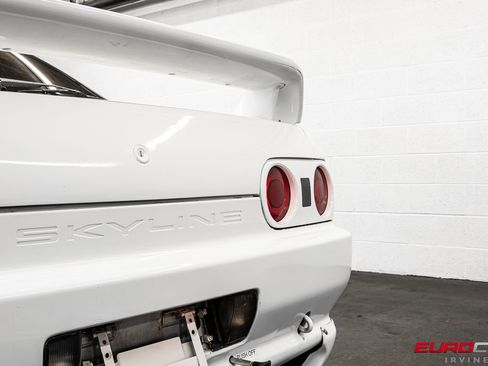 Used 1991 Nissan Other Nissan Models image 30