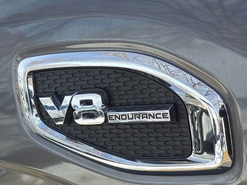 Used 2024 Nissan Titan SV w/ SV Convenience Package image 14