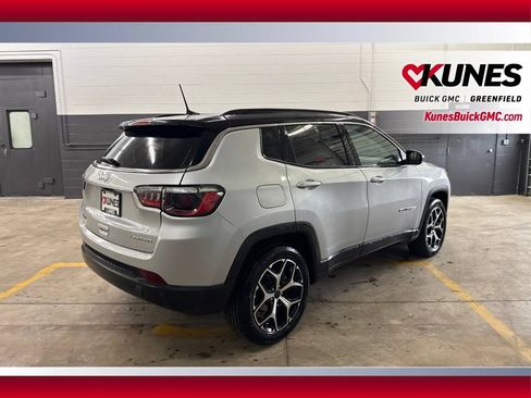 Used 2025 Jeep Compass Limited AWD/4WD image 5