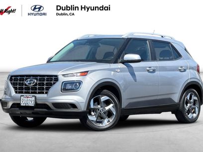 Used 2025 Hyundai Venue SEL