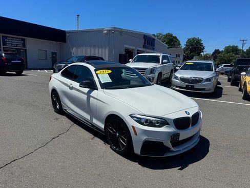 Used 2018 BMW M240i Coupe RWD image 3