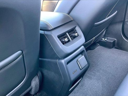 Certified 2025 Cadillac Optiq Luxury 1 image 24