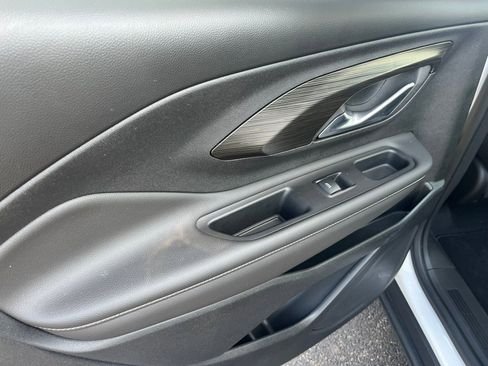 Used 2022 GMC Terrain SLE w/ Driver Convenience Package image 26