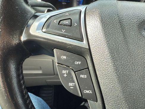 Used 2016 Ford Edge Titanium w/ Technology Package AWD/4WD image 12