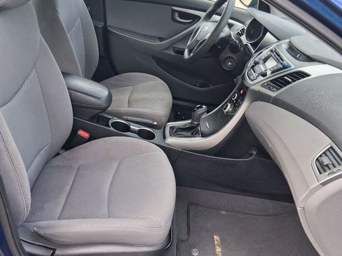 Used 2016 Hyundai Elantra SE FWD image 8