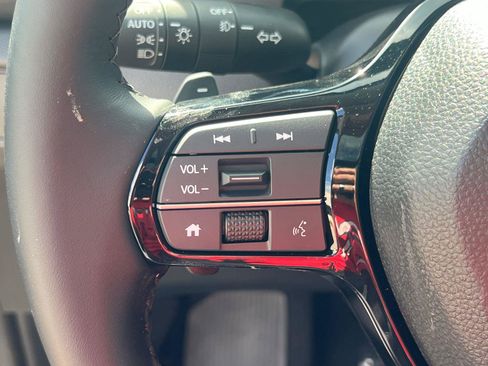 New 2025 Honda Pilot Touring image 16