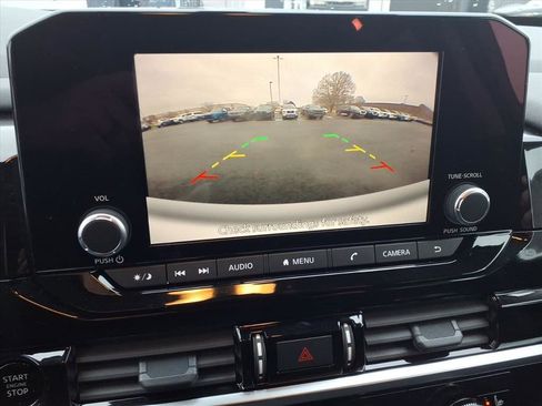 New 2025 Nissan Pathfinder SV image 10