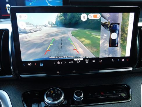 Used 2025 Ford Expedition Tremor AWD/4WD image 7