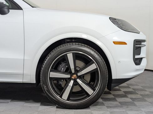 Certified 2026 Porsche Cayenne Coupe AWD/4WD image 15