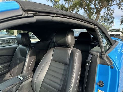 Used 2013 Ford Mustang GT Premium image 8