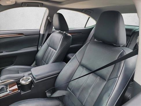 Used 2017 Lexus ES 350 w/ Luxury Package image 10